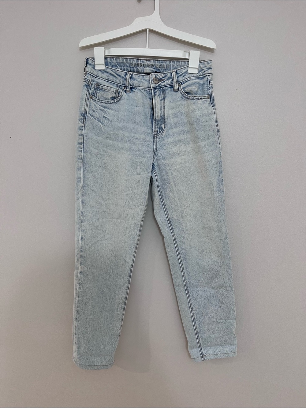 American Eagle Light Wash Women's High-Rise Jeans
